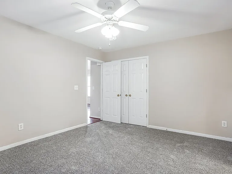 621 Groveton Trl — Photo 15
