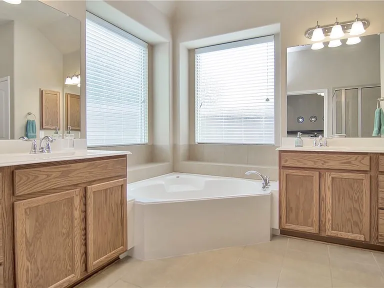 11513 Emory Trl — Photo 14