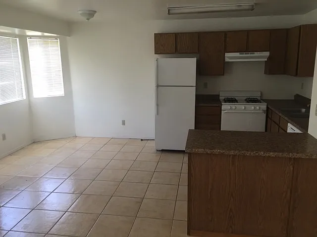 Building Photo - 73483 Sun Valley Dr