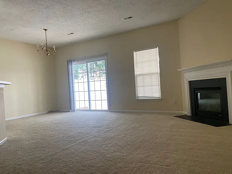 3931 Fountain Village Ln — Photo 5