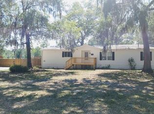 7606 NE 62nd Dr, Gainesville, FL 32609