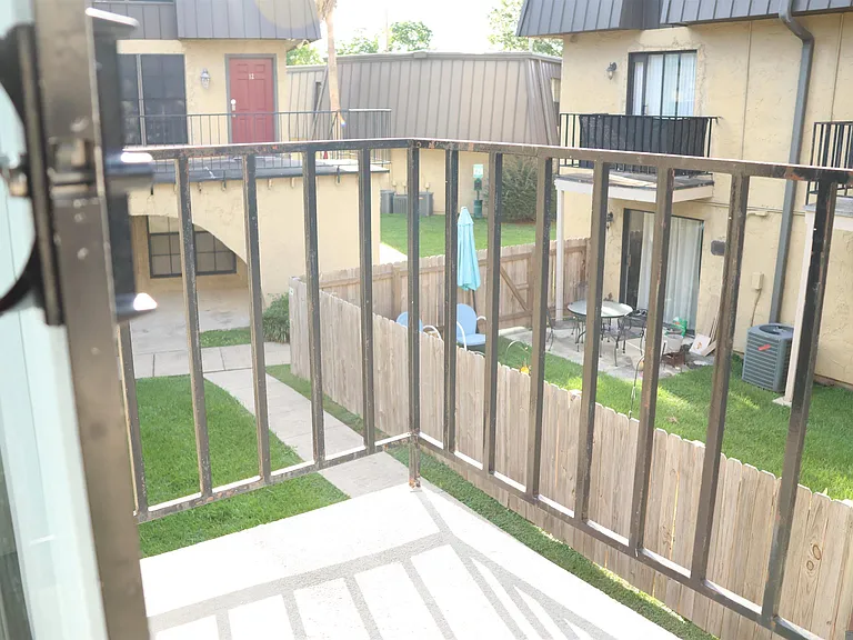10298 W Winston Ave #7 — Photo 7