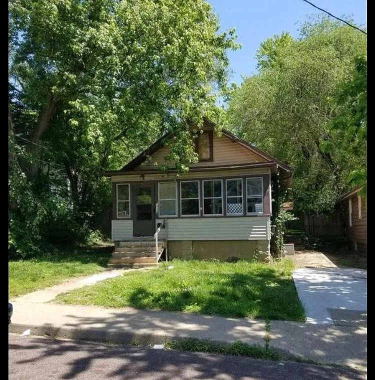 1724 N Gale Ave photo 1