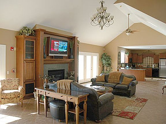 3rd image of 450 Riverview Dr #422LS