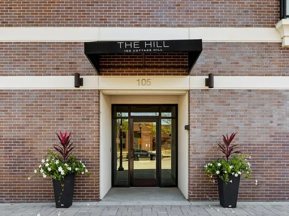 105 S Cottage Hill Ave #304, Elmhurst, IL 60126