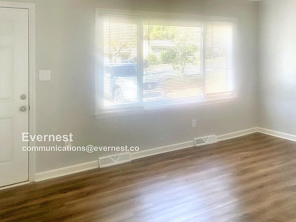 3rd image of 760 Vancouver Ln