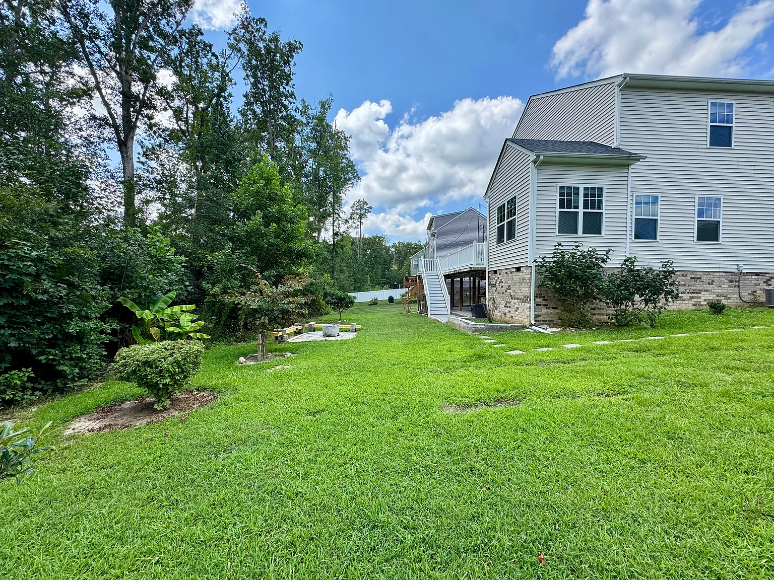 5 bed, 2854 sqft, $3,000 — Photo 4