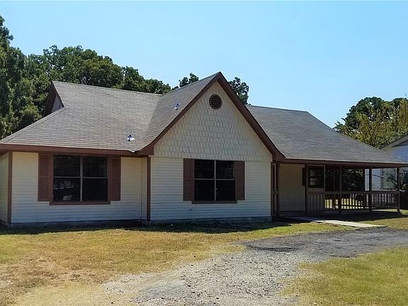 2nd image of 515 Stafford Dr
