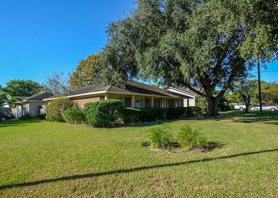 1st image of 12027 Sela Ln