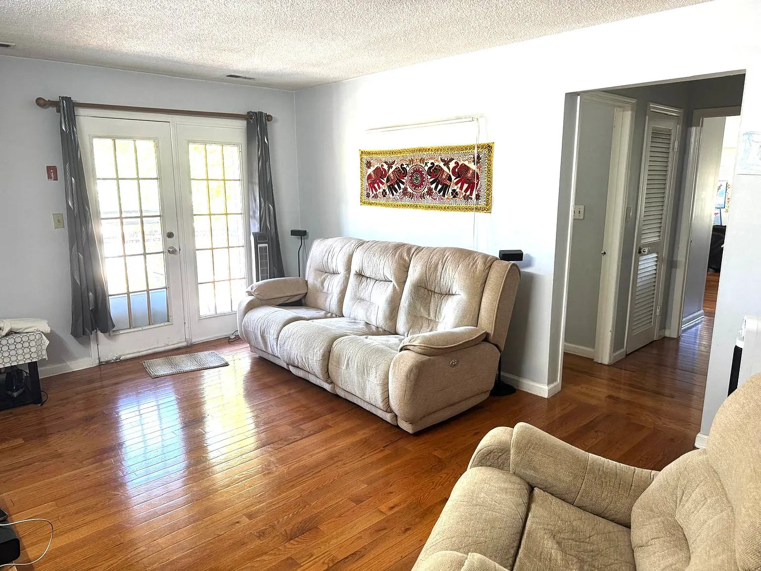 1912 Green Hollow Dr — Photo 1