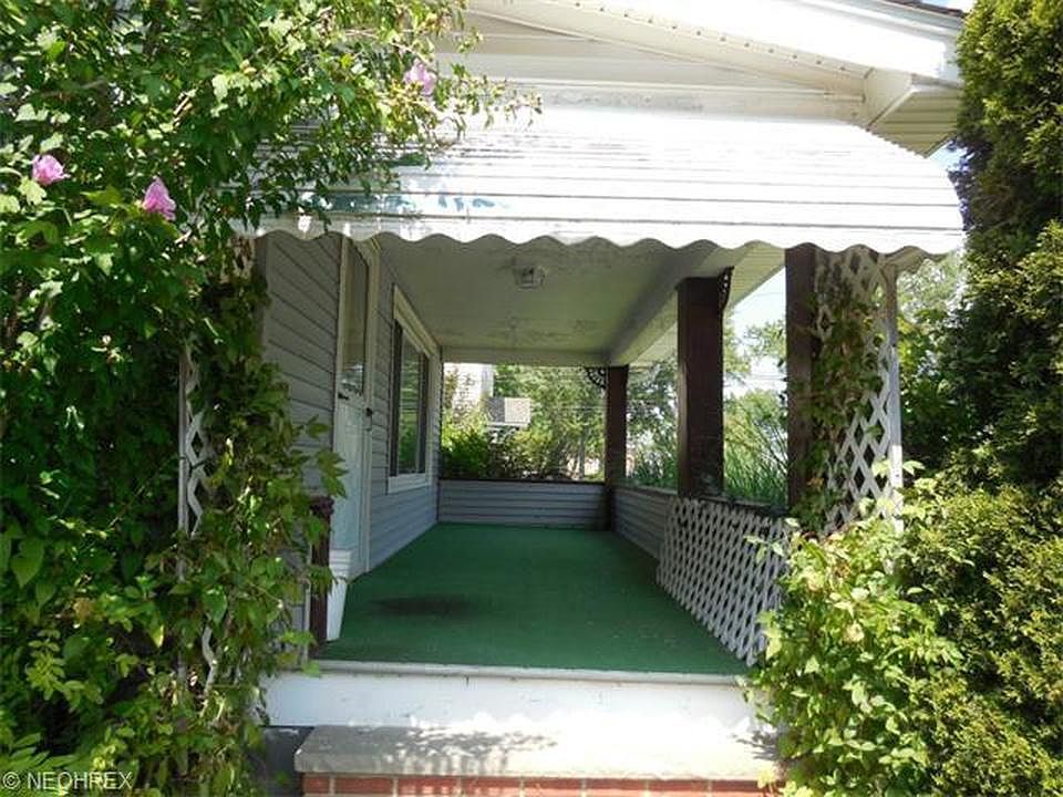 1st image of 225 Runn St