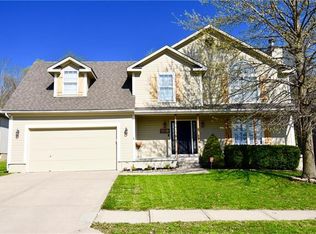645 S Kisner Dr, Independence, MO 64056