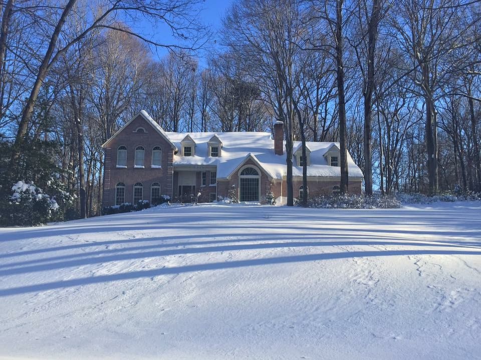 2nd image of 10627 Beechnut Ct