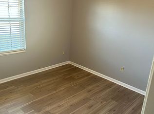 326 E Lincoln Trail Blvd, Radcliff, KY 40160