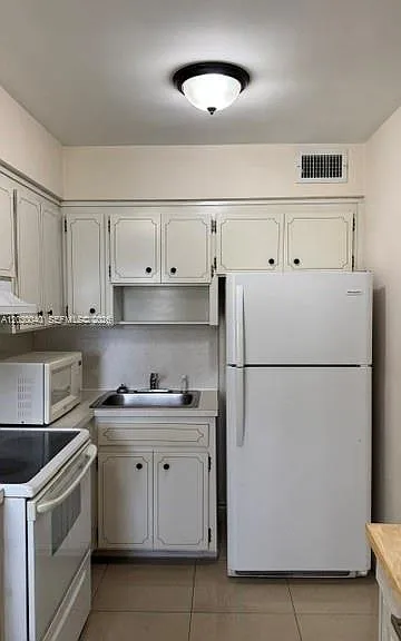 1150 Atlantic Shores Blvd #508 — Photo 5