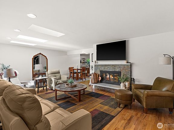 3rd image of 4918 119th Avenue SE