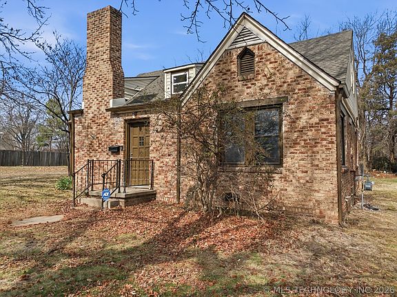 2nd image of 3503 E Admiral Ct
