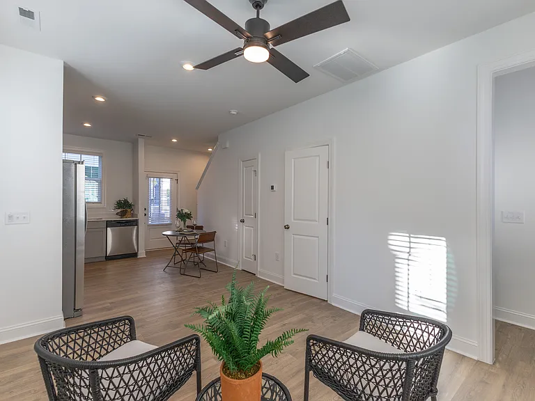 1104 Rand St #C — Photo 3