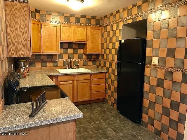 2nd image of 5655 E 34th St