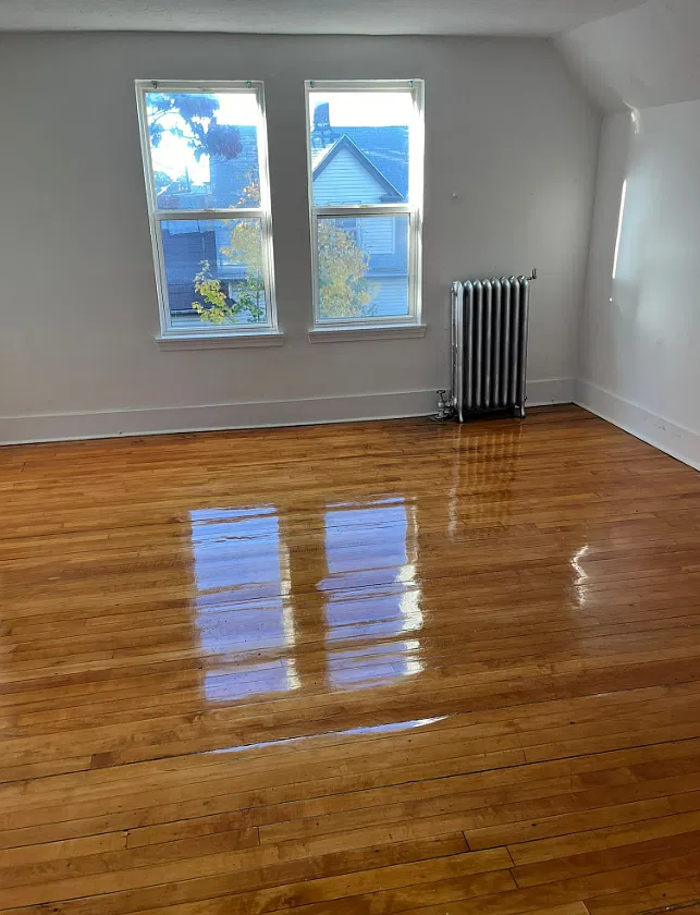 3 bed, 9999 sqft, $3,390 — Photo 2