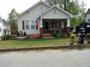 1111 Apalache St, Greer, SC 29651