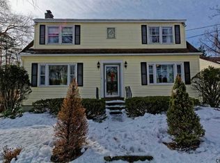 31 Turner Ln, Loudonville, NY 12211