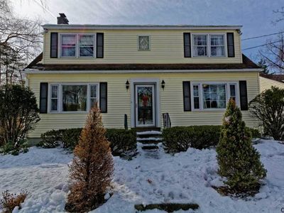 31 Turner Ln, Loudonville, NY, 12211