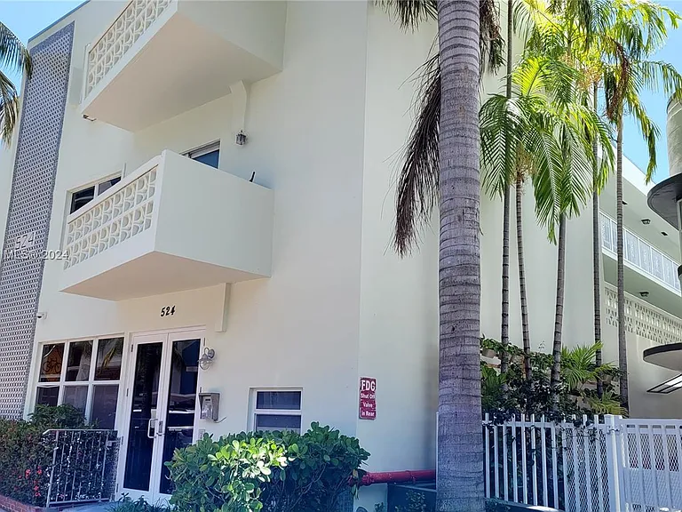524 Washington Ave #213 — Photo 27
