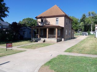 1013 McClellan St, Tama, IA 52339