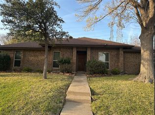 2517 Lawnview Dr, Carrollton, TX 75006