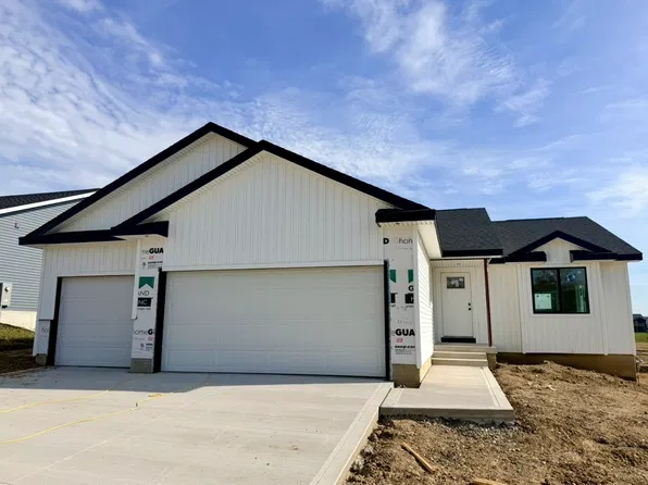218 S Walnut Dr, Norwalk, IA 50211