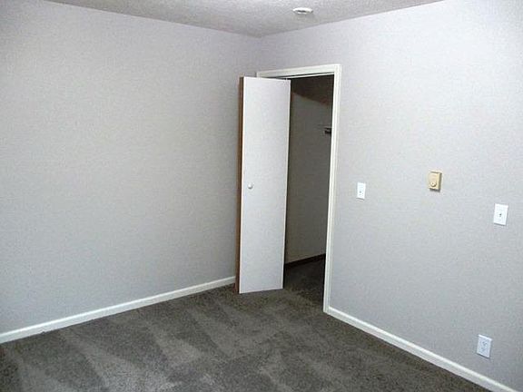 3rd image of 1708 Rockingham Dr