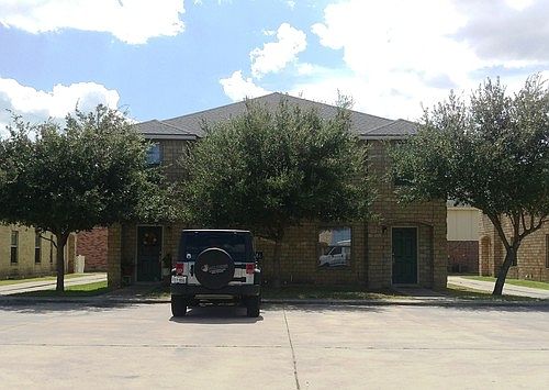 1st image of 717 Sonesta Ct APT 4