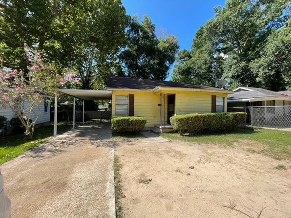 629 Smith St, Magnolia, AR 71753