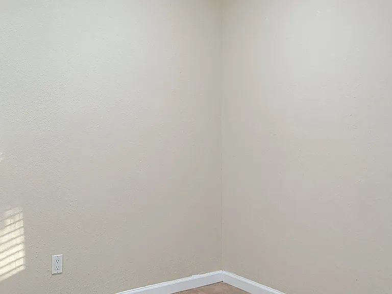 2203 Whitney Pl — Photo 17