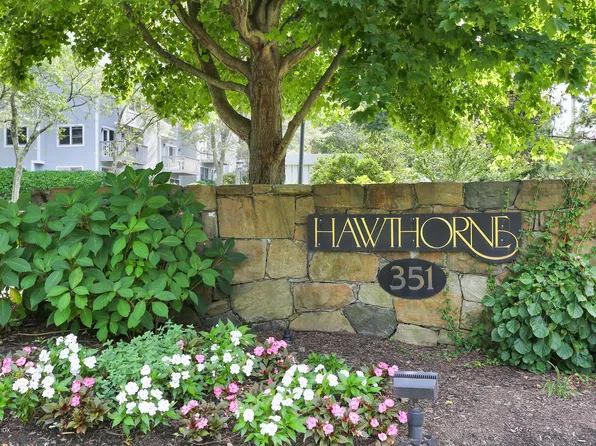 351 Pemberwick Rd APT 205, Greenwich, CT 06831