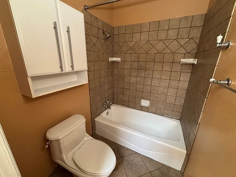 8267 N Oracle Rd #239 — Photo 14
