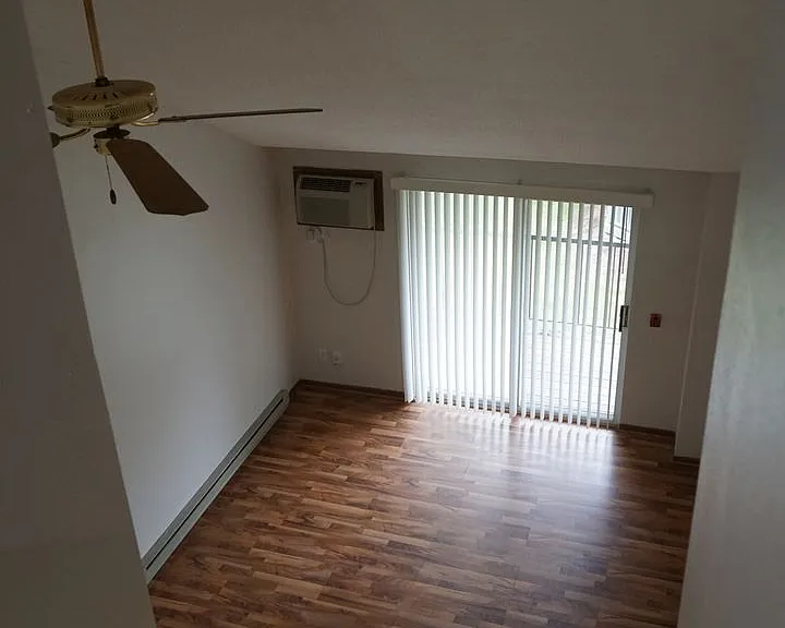 Orchard Village Apartments — Photo 222