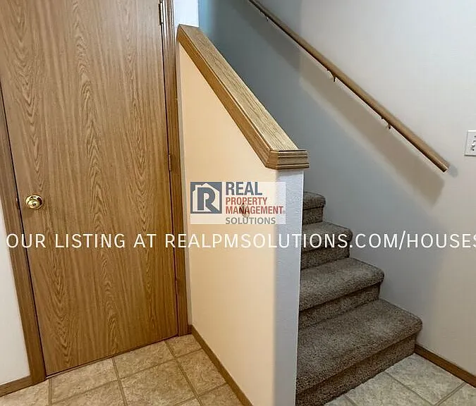 8514 N Syracuse St #1 — Photo 14
