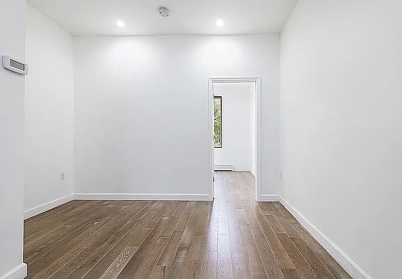 3rd image of 228 Suydam St #2