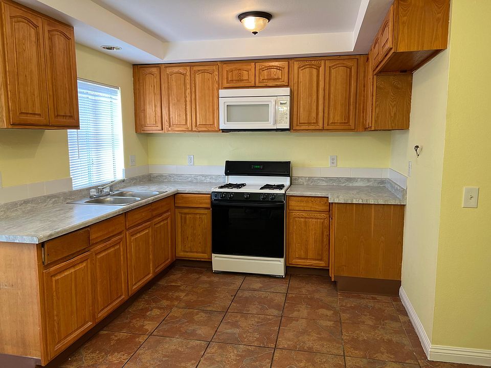 1st image of 12214 Orchid Ln