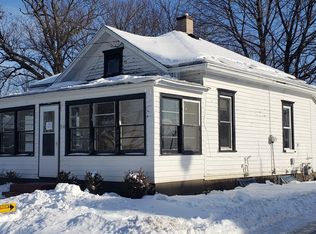 213 S Ridge St, Whitewater, WI 53190