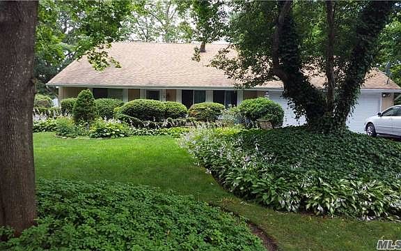 2nd image of 12 Fleetwood Dr