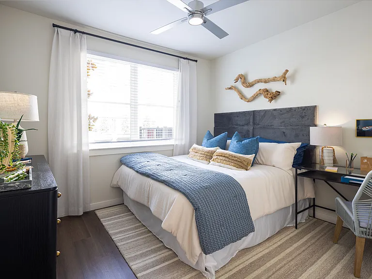 Broadstone Baybrook apartments community photo