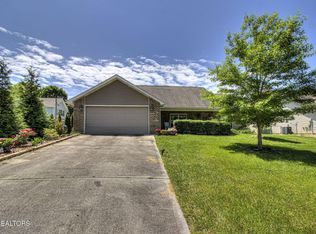 3111 Arthur Walker Rd, Maryville, TN 37803