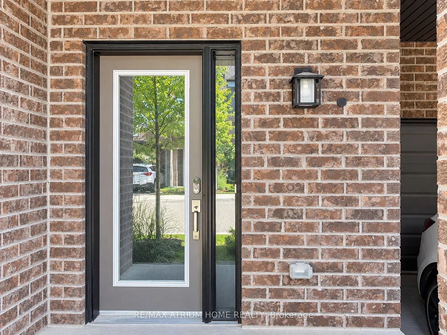3 bed, $2,950 — Photo 2