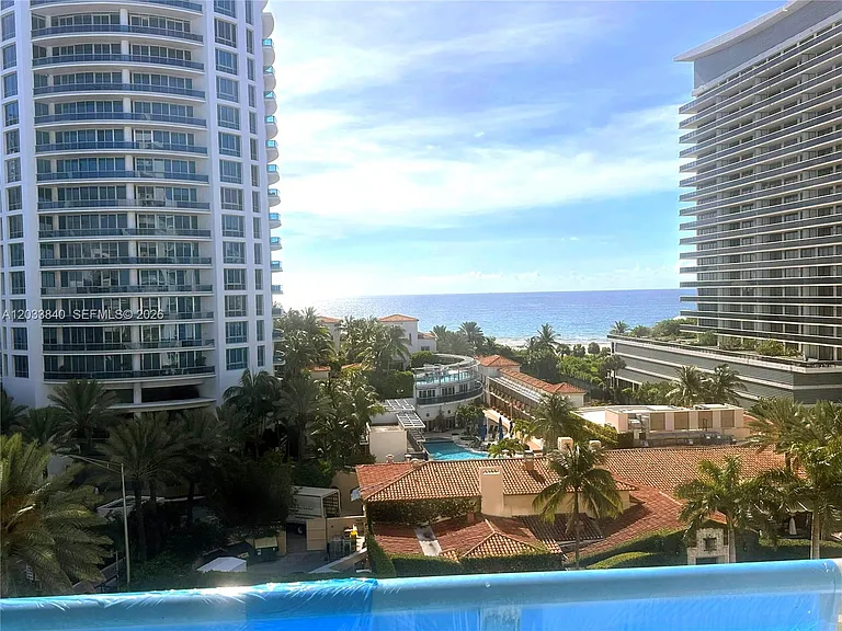 5900 Collins Ave #906 — Photo 1