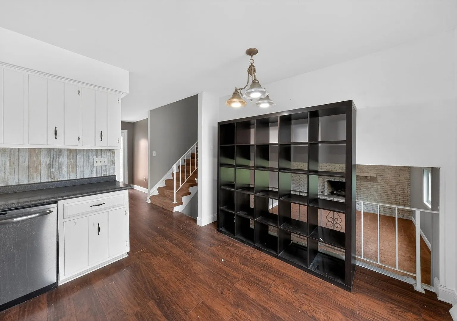 Stunning 4BR House in Crown Point — Photo 3