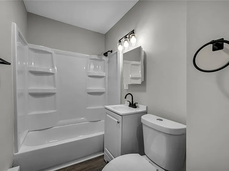 1291 Hardesty Blvd — Photo 8