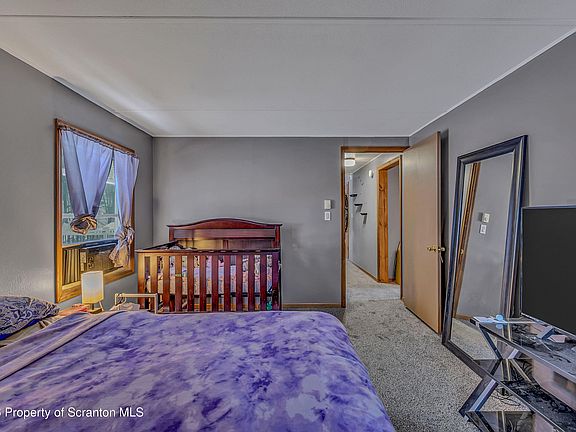 5th image of 1114 Springbrook Ave